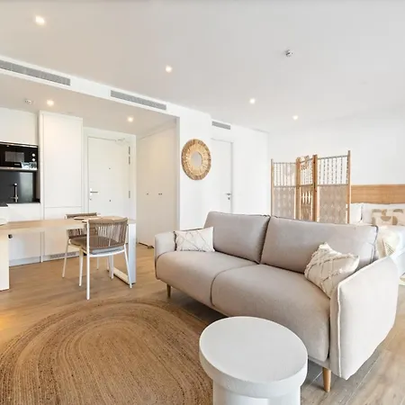Elegant 4-pax In Casares Estepona