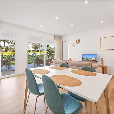 Elegant 4-pax In Casares Apartmán Estepona