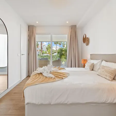 Elegant 4-pax In Casares Apartmán